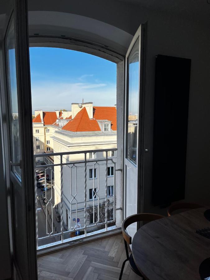 Ohmyhome - Plac Pieciu Rogow - Centrum Варшава Екстер'єр фото