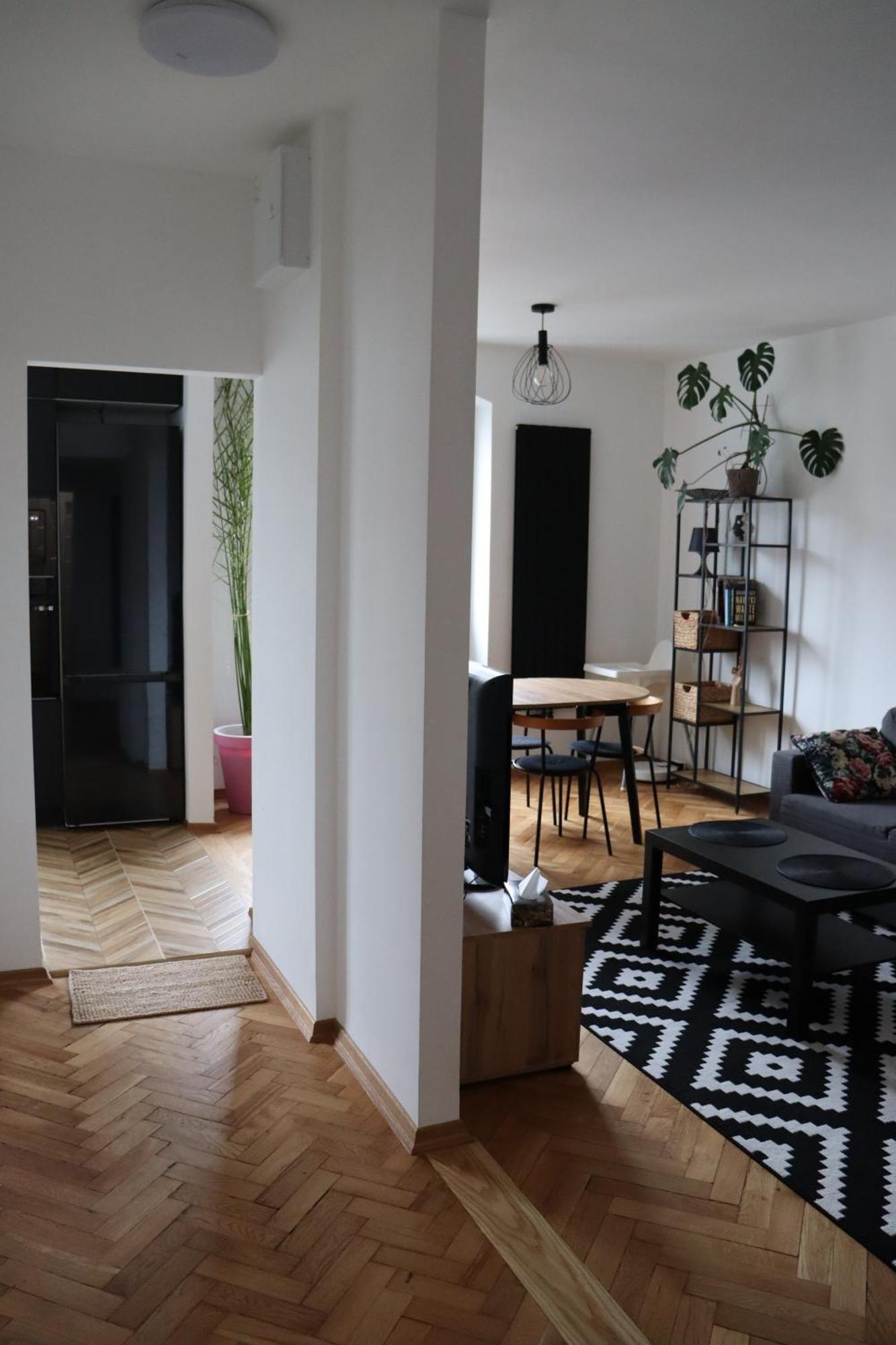 Ohmyhome - Plac Pieciu Rogow - Centrum Варшава Екстер'єр фото